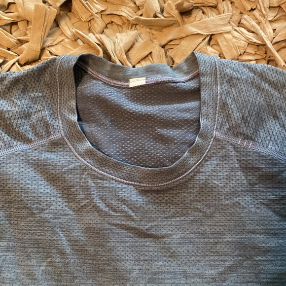 Lululemon Metal Vent Long Sleeve XL - Picture 2 of 2